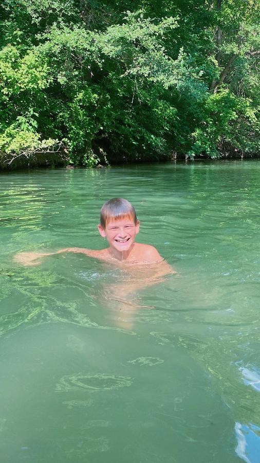 Son'S Rio Cibolo Birdhouse Cabin #11 Beautiful Creek Front Cabins And Cabanas! Villa Marion Exteriör bild