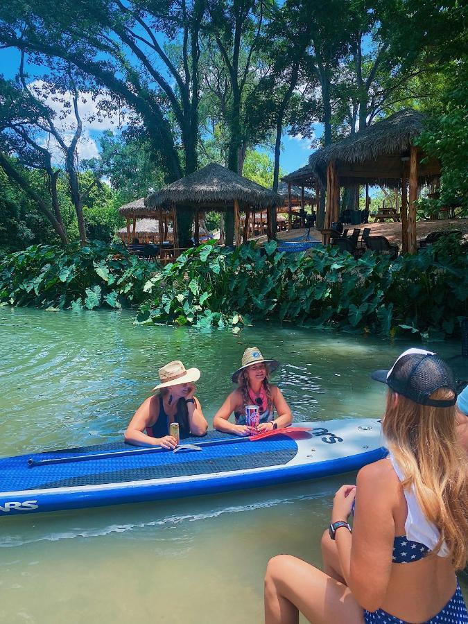 Son'S Rio Cibolo Birdhouse Cabin #11 Beautiful Creek Front Cabins And Cabanas! Villa Marion Exteriör bild