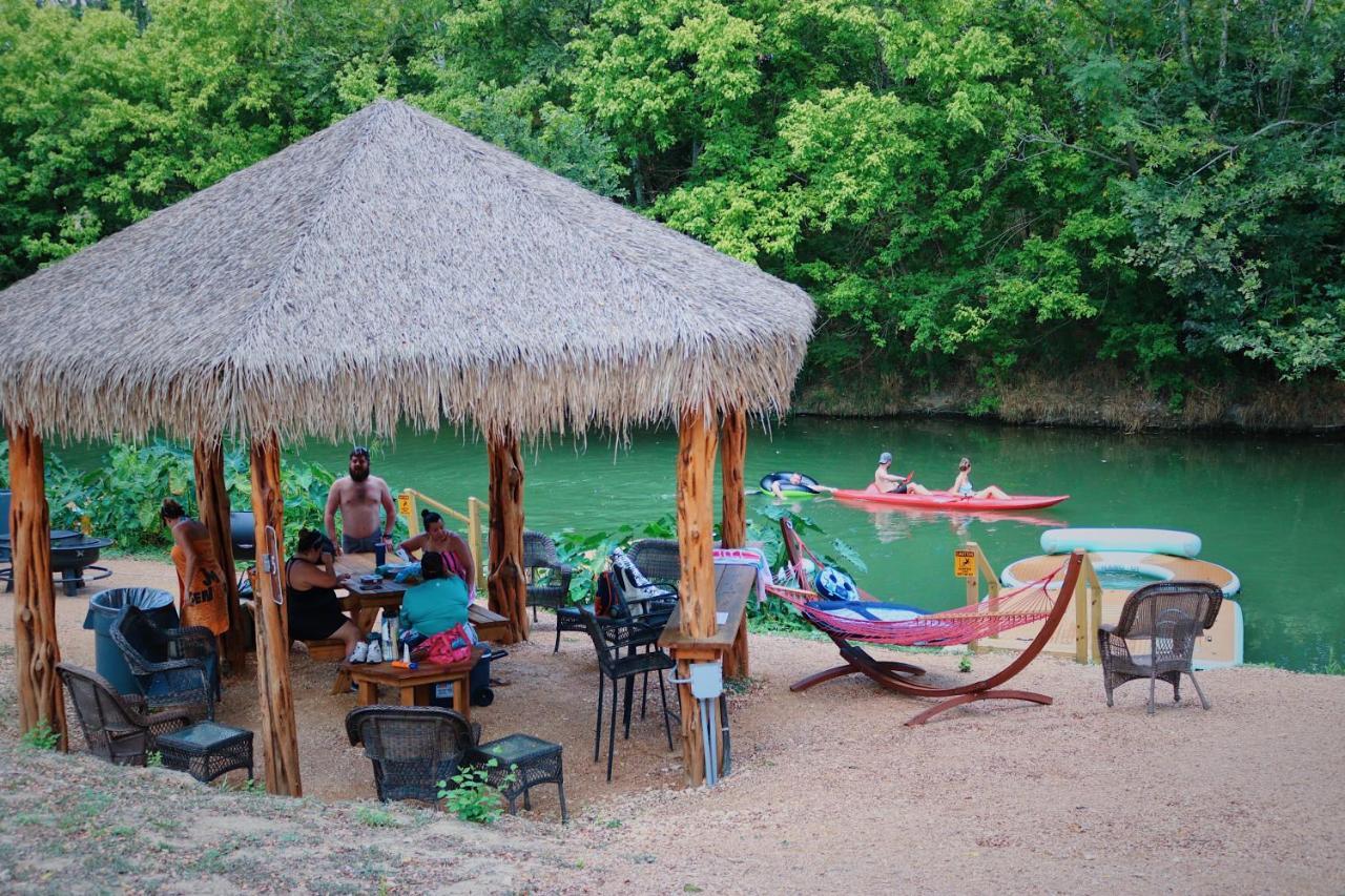 Son'S Rio Cibolo Birdhouse Cabin #11 Beautiful Creek Front Cabins And Cabanas! Villa Marion Exteriör bild