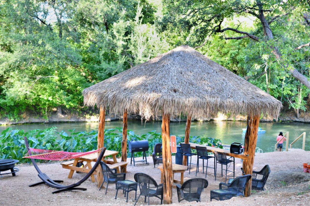 Son'S Rio Cibolo Birdhouse Cabin #11 Beautiful Creek Front Cabins And Cabanas! Villa Marion Exteriör bild