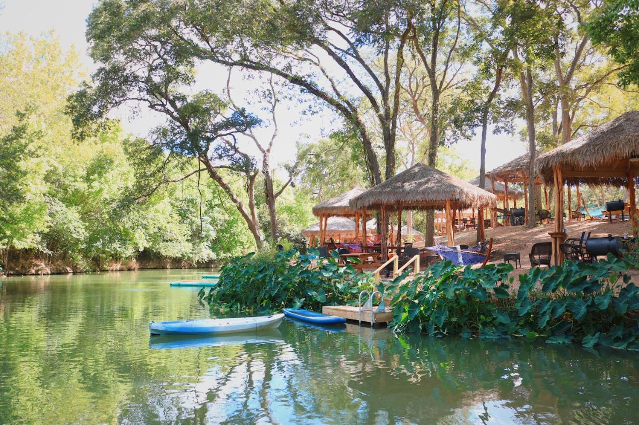 Son'S Rio Cibolo Birdhouse Cabin #11 Beautiful Creek Front Cabins And Cabanas! Villa Marion Exteriör bild