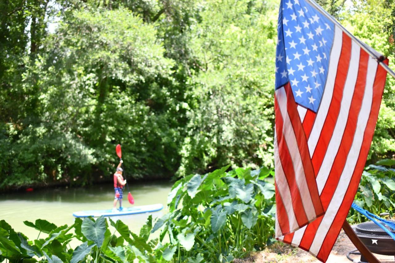 Son'S Rio Cibolo Birdhouse Cabin #11 Beautiful Creek Front Cabins And Cabanas! Villa Marion Exteriör bild